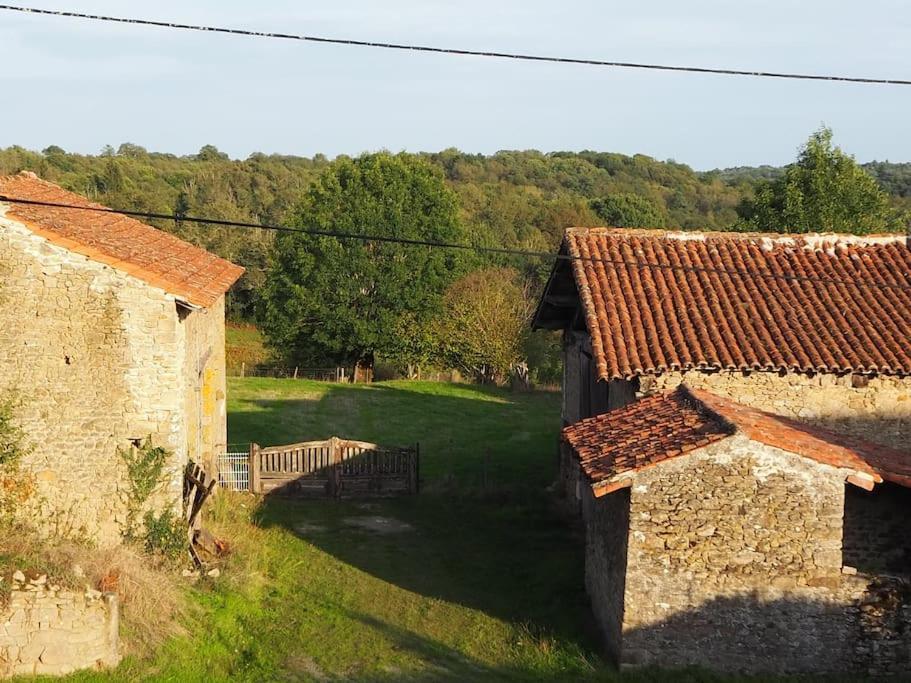 Two Hoots - Farmhouse With Summer Pool. Châteauponsac Exteriér fotografie